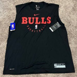 New Nike Men’s Athletic Cut Tee Chicago Bulls 2XL